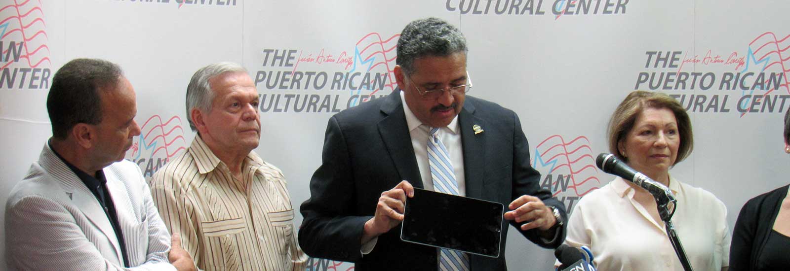 HITN Visits Chicago to Support Fiesta Boricua 2018 and Donates 100 iPads